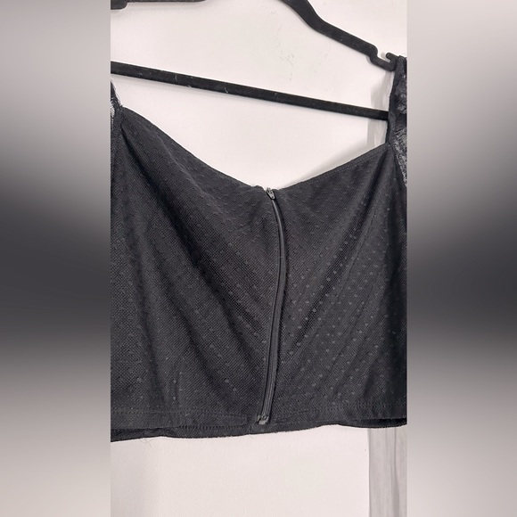 Mesh Polka Dot Crop Top - Picture 10 of 10
